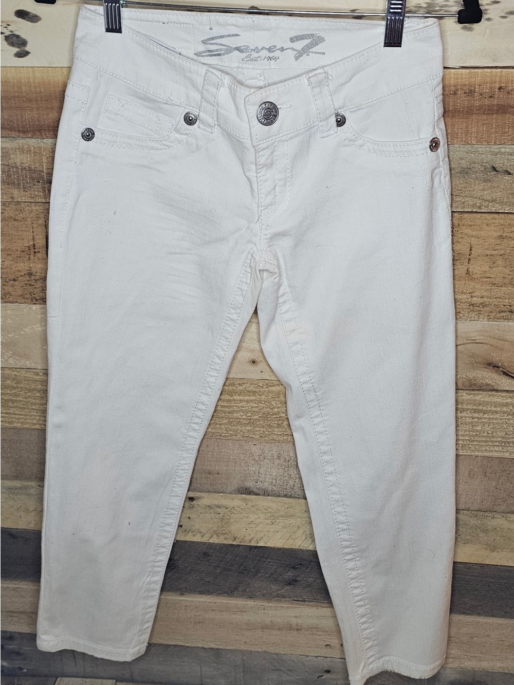 Seven7 Women's White Cropped Stretch Jeans